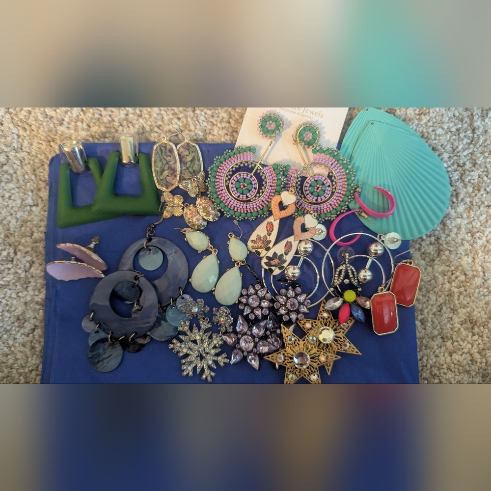 Elegant Multicolor Statement Earrings Set - image 1